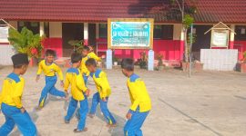 Sejumlah siswa SD di Desa Sukadaya, Kecamatan Cikulur, hingga kini belum mendapatkan program MBG 