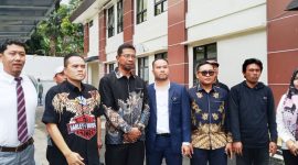 Proses mediasi gugatan PMH antara tukang ojek pangkalan dan Pemprov Banten di PN Pandeglang berujung damai dengan komitmen perbaikan jalan senilai Rp100 miliar.