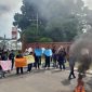 Sejumlah Mahasiswa dari IPB saat Menggelar Aksi Demontrasi di Serang