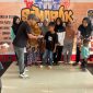 Forum Peduli Menes saat Menyalurkan Bantuan Kepada Ratusan Anak Yatim 