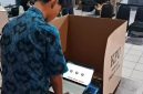 Simulasi e-Voting yang diikuti siswa SMAN 2 Rangkasbitung di Kantor KPU Kabupaten Lebak sebagai bagian dari sosialisasi pendidikan pemilih pemula. (PojokBanten.com)