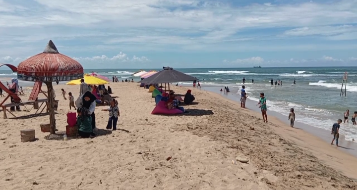 Salah satu destinasi wisata pantai unggulan di Selatan Lebak, Banten