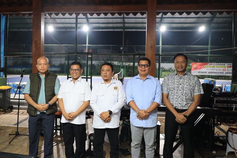 Foto bersama saat acara silaturahmi Kamtibmas Kapolda Banten dan PWI Banten.