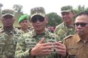 Pangdam III/Siliwangi Mayjen TNI Kosasih meninjau pembangunan jalan program Karya Bakti TNI Kodim 0601/Pandeglang di Kecamatan Cimanggu, Kabupaten Pandeglang, Banten, Rabu (13/5/2026).