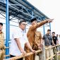 Gubernur Banten, Andra Soni saat meninjau Bendungan Daerah Irigasi (DI) Cisiih di Desa Situregen, Kecamatan Panggarangan, Kabupaten Lebak, Banten.