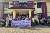 Kapolsek Menes, Kompol L. Wahyu Bintarna bersama FPM santuni puluhan anak yatim dan dhuafa.