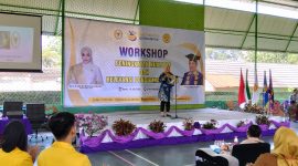 Anggota Komisi X DPR RI, Adde Rosi Khoerunnisa, saat sambutan di acara Workshop Peningkatan Kualitas dan Relevansi Perguruan Tinggi di STKIP Mutiara Banten.