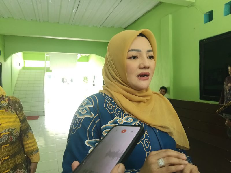 Anggota Komisi X DPR RI Fraksi Partai Golkar Daerah Pemilihan Banten I (Lebak-Pandeglang), Ade Rossi Khairunisa, saat memberikan keterangan kepada wartawan di Pandeglang, Kamis (16/7/2026), menegaskan bahwa praktik bullying merupakan pelanggaran hak asasi manusia yang harus ditangani secara serius melalui kolaborasi sekolah, keluarga, pemerintah, dan masyarakat.