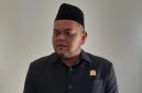 Anggota DPRD Kabupaten Lebak Regen Abdul Aris mendesak Puskesmas memaksimalkan pelayanan dan memperkuat sosialisasi kepada masyarakat menyusul lonjakan pasien hingga 113 orang di IGD RSUD dr. Adjidarmo Rangkasbitung, Lebak, Banten.