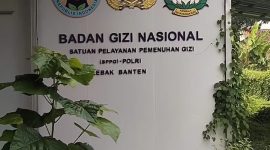 Kondisi gedung SPPG yang diduga berkaitan dengan Polri di wilayah Ciujung Barat, Kecamatan Rangkasbitung, Kabupaten Lebak, Banten, yang sebelumnya terlihat belum digunakan untuk operasional program Makan Bergizi Gratis.